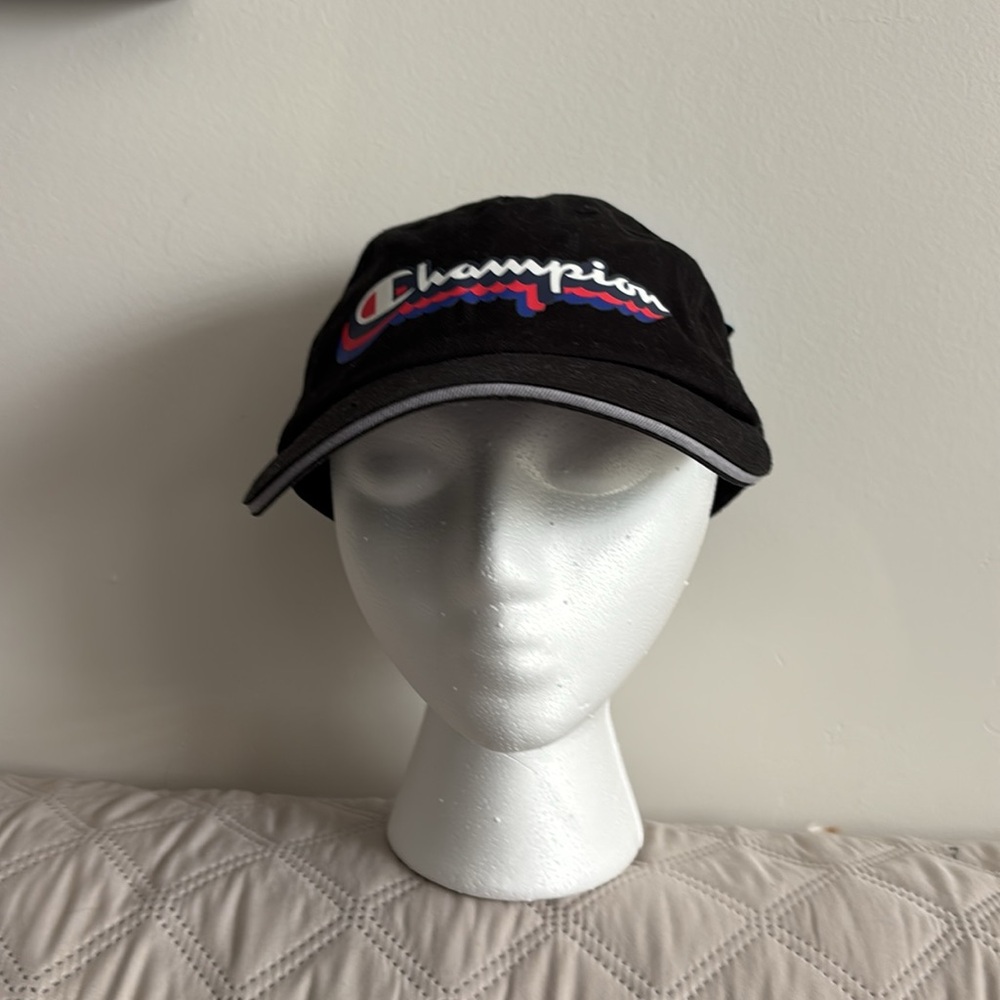 Champion Hat w/ champion logo on the front